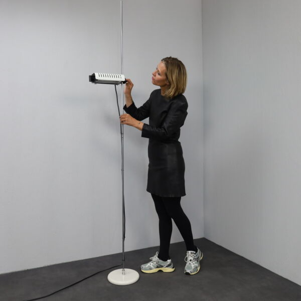 Floor Lamp 626 Joe Colombo Oluce