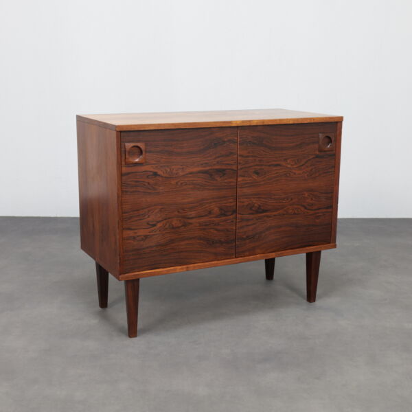Elegant Mid-Century Modern Rosewood Sideboard Scandinavia 1960s